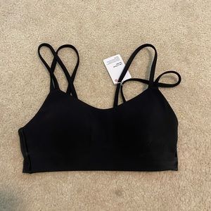Lululemon like a cloud bra